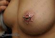 9938 nipple piercing_piercing bradavky